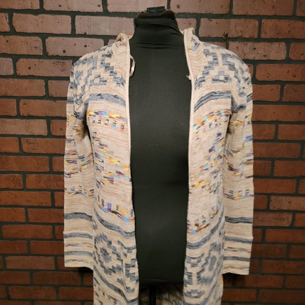 Selfie Couture by Trendology - Duster style sweater with hood. Verigated tan